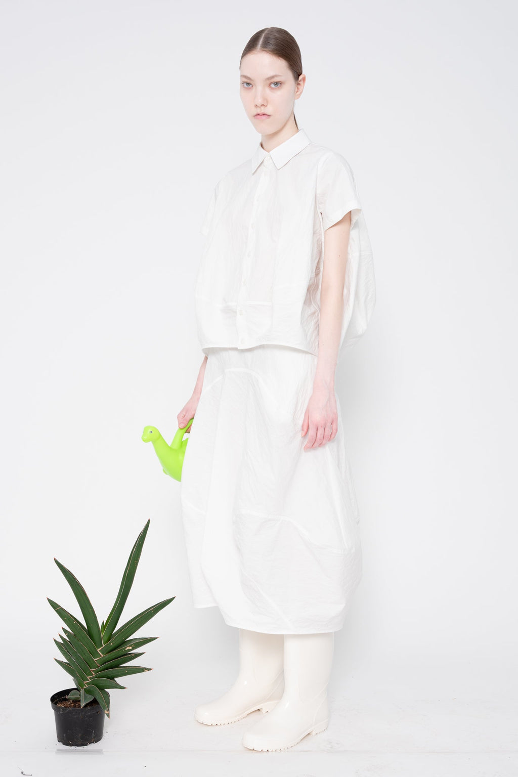 WHITE WAVY SHIRT