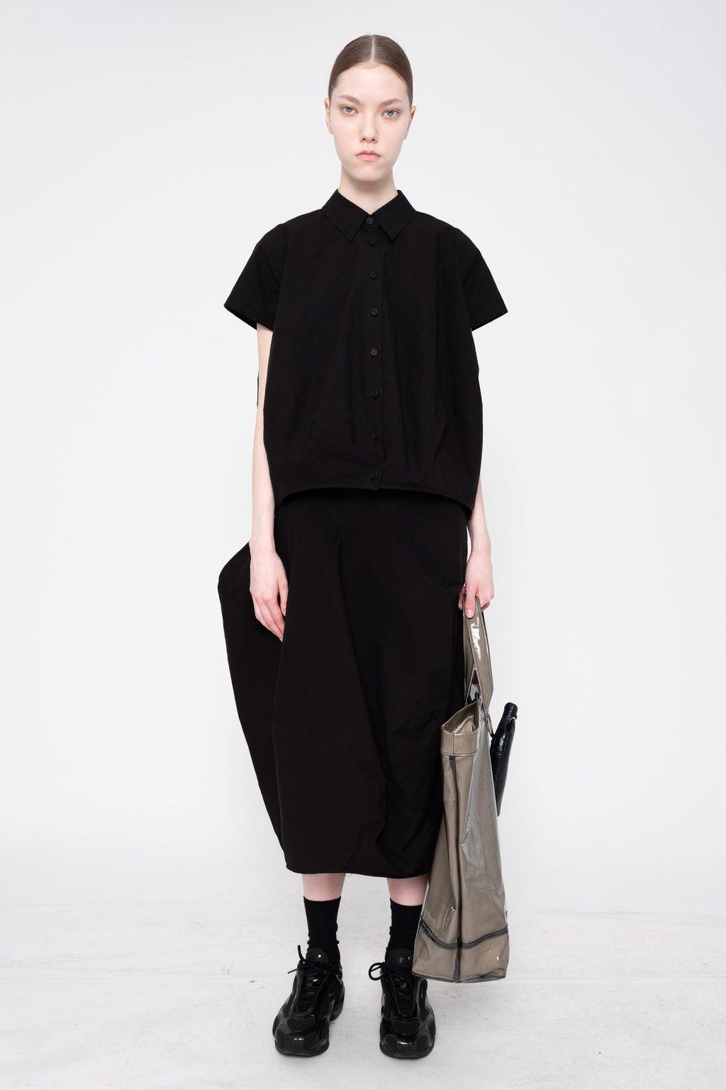 BLACK WAVY SHIRT
