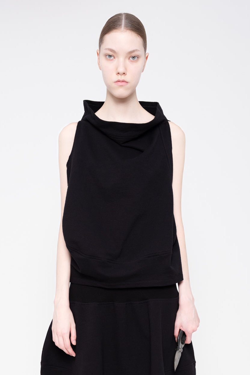 BLACK ROUNDED TOP