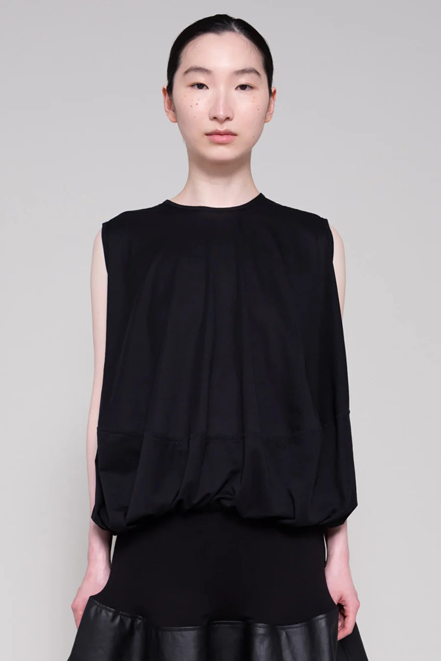 BLACK COCOON TOP