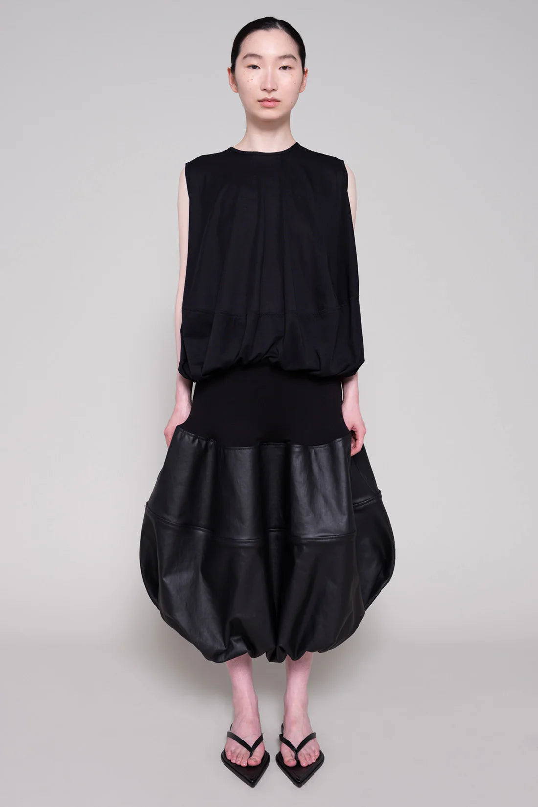 BLACK COCOON TOP