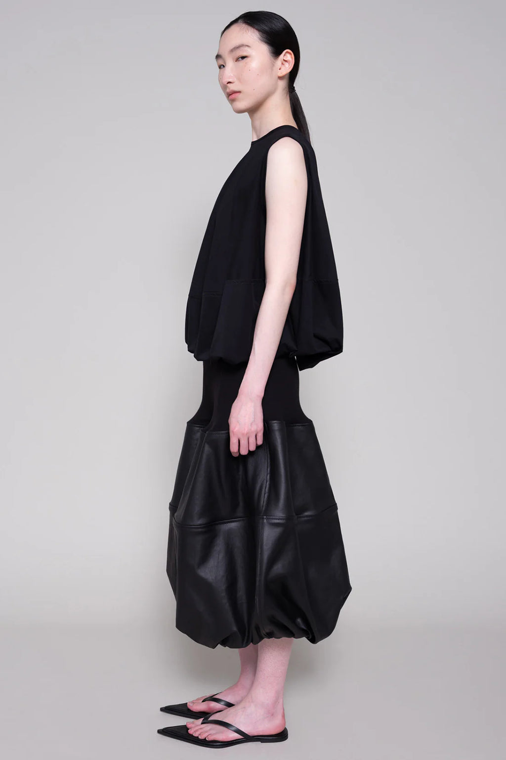 BLACK COCOON TOP