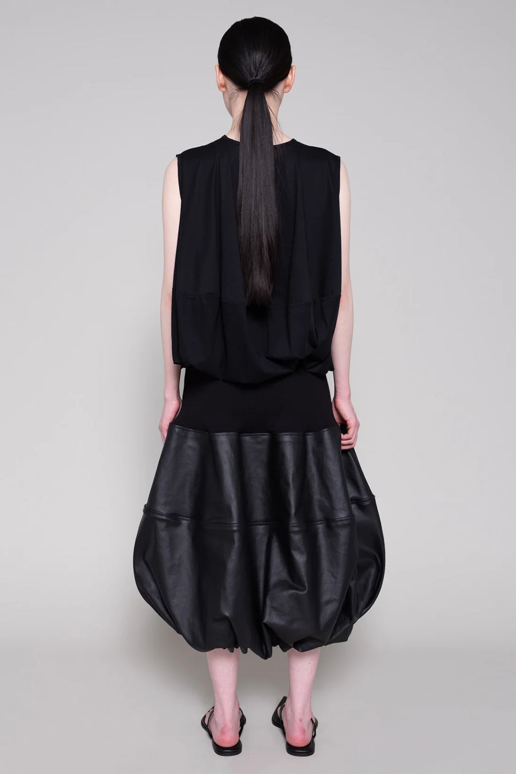 BLACK COCOON TOP