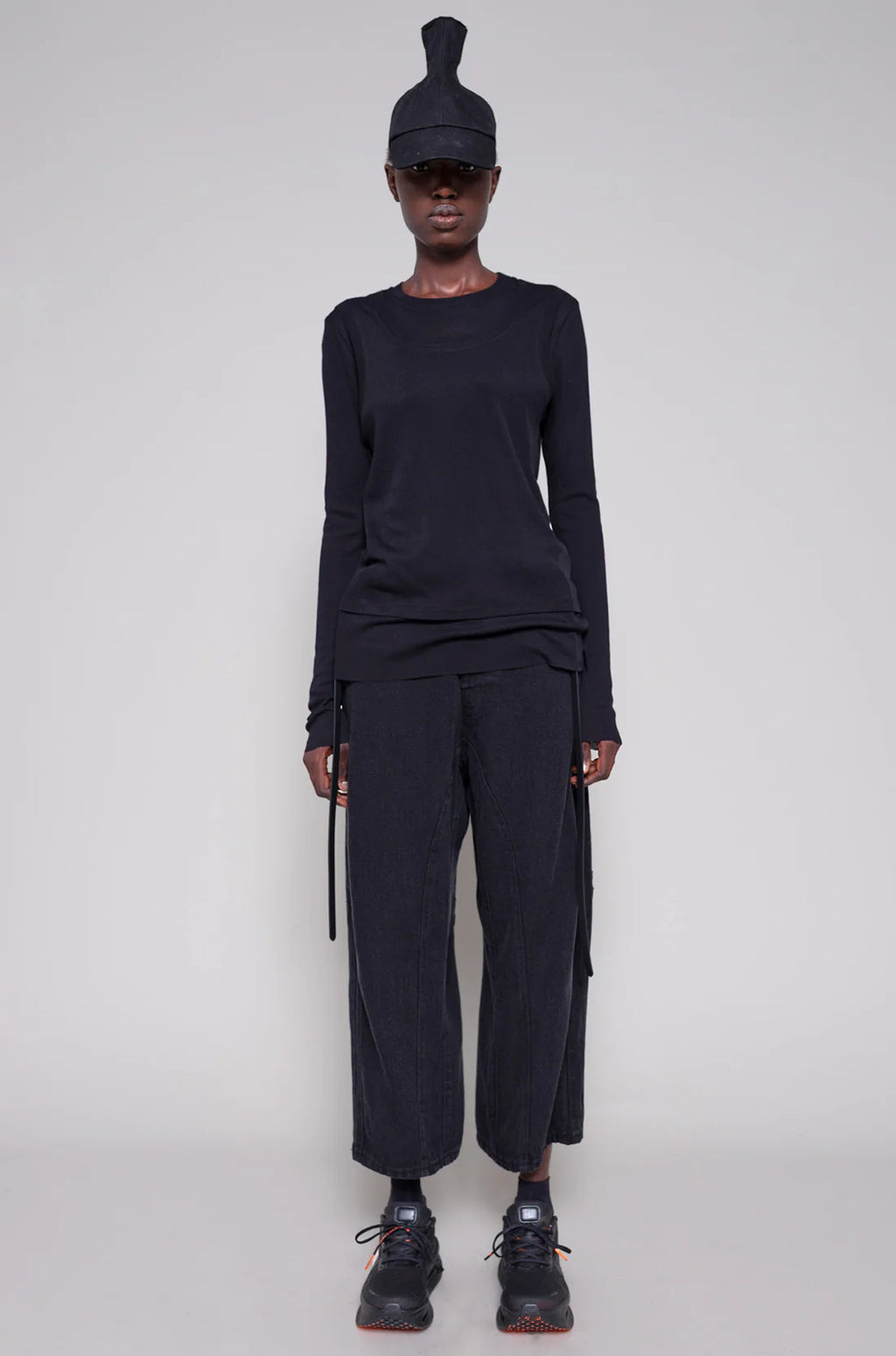 BLACK LONG SLEEVE DOUBLE TOP