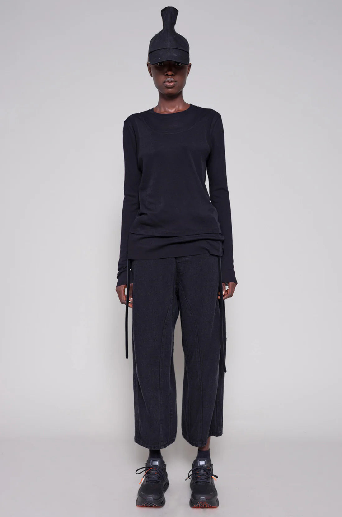 BLACK LONG SLEEVE DOUBLE TOP