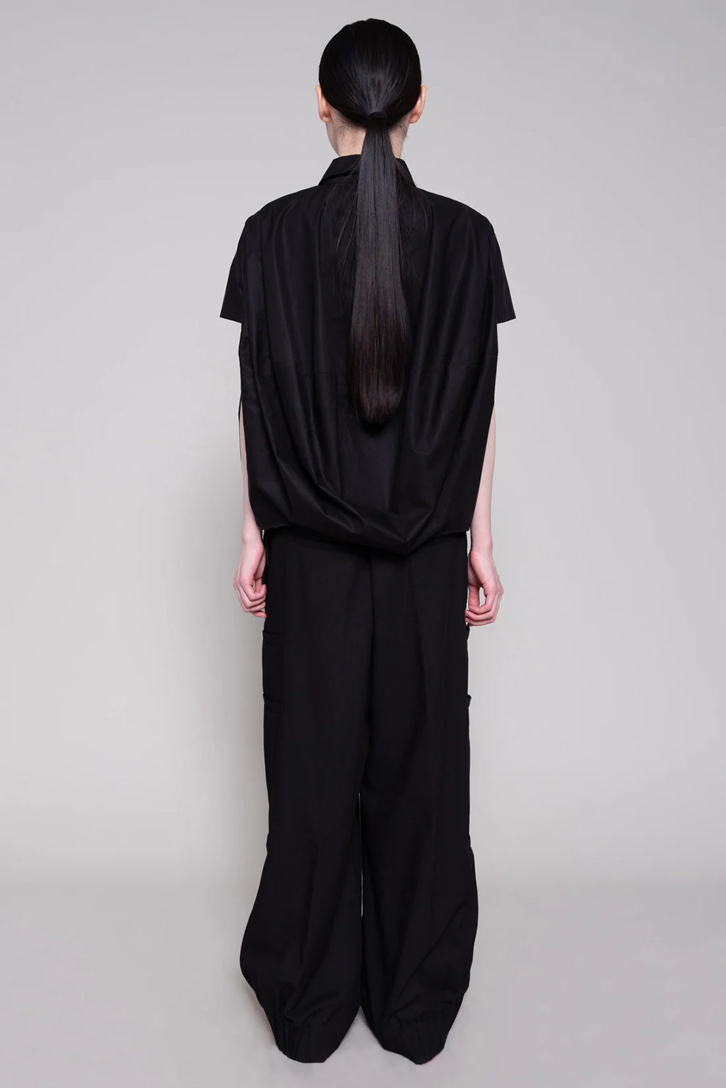 BLACK ROUND COLLAR COCOON SHIRT