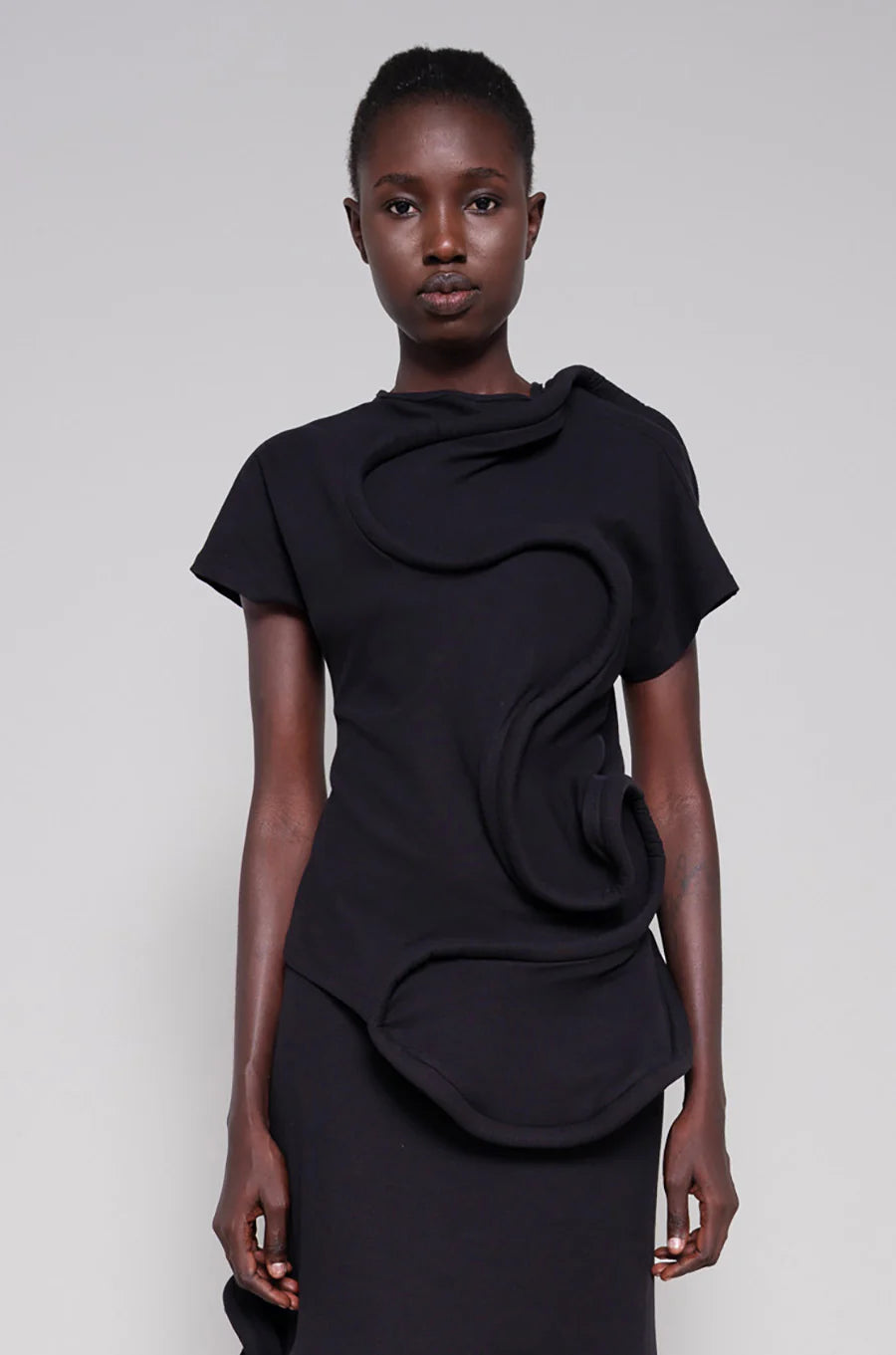 BLACK SWIRLY TOP